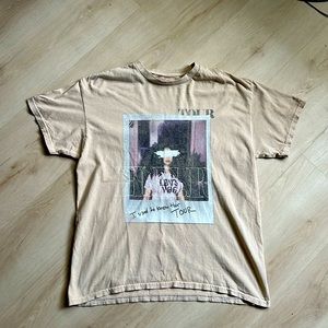Graphic H.E.R Tee